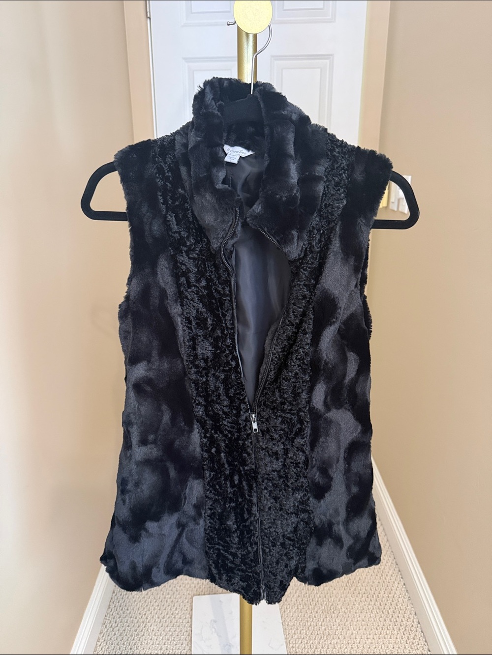 Harlow Black Faux Fur Zip-Up Vest